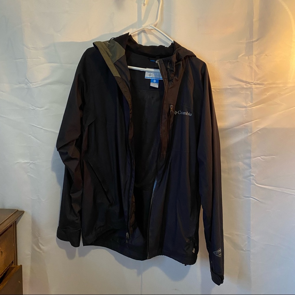 Columbia rain jacket